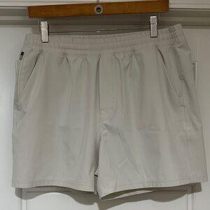 Men's Cream VRST Shorts